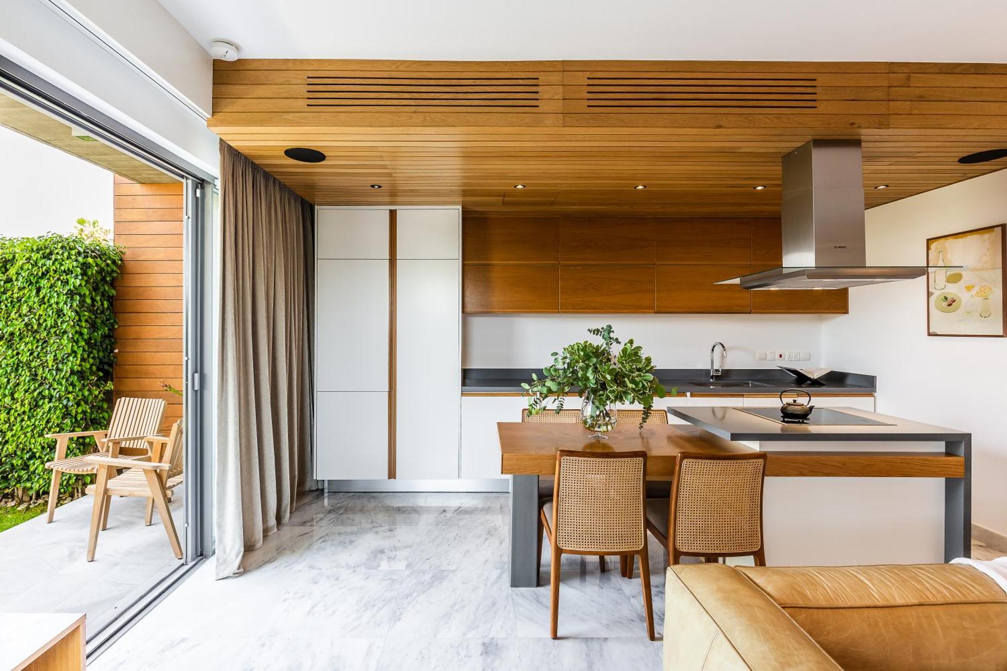 Sofia Luxury Пафос
