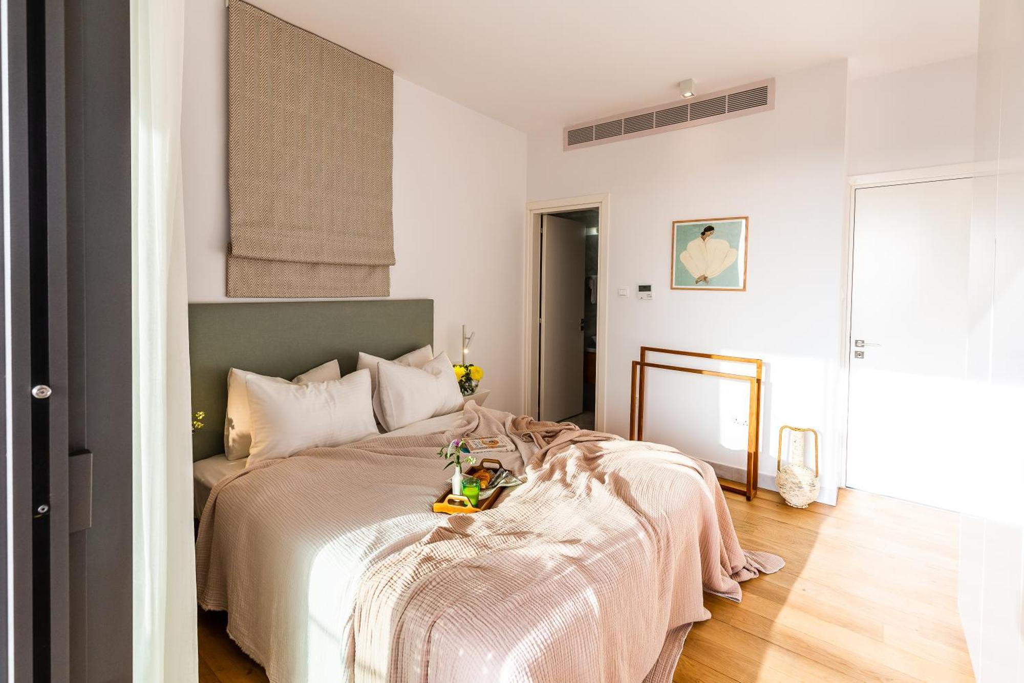 Sofia Luxury * Paphos